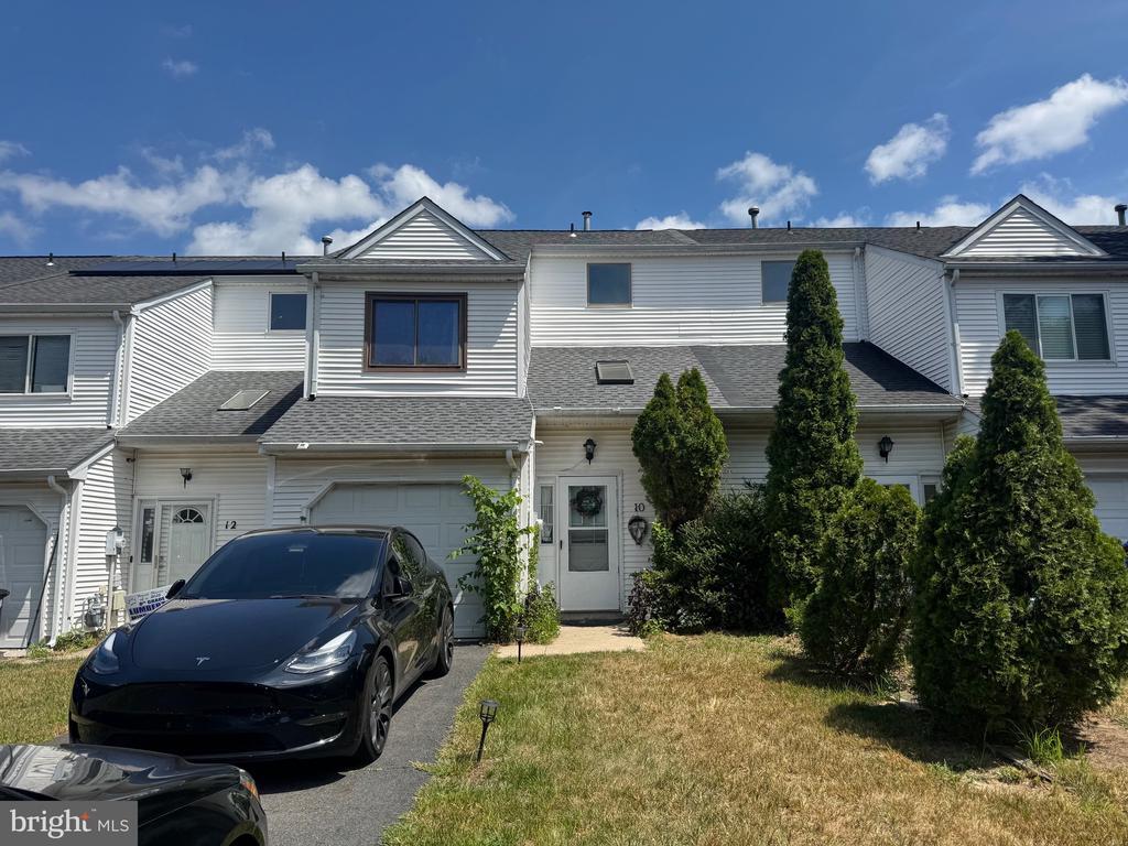 Photo - 10 Carob Ct Townhome