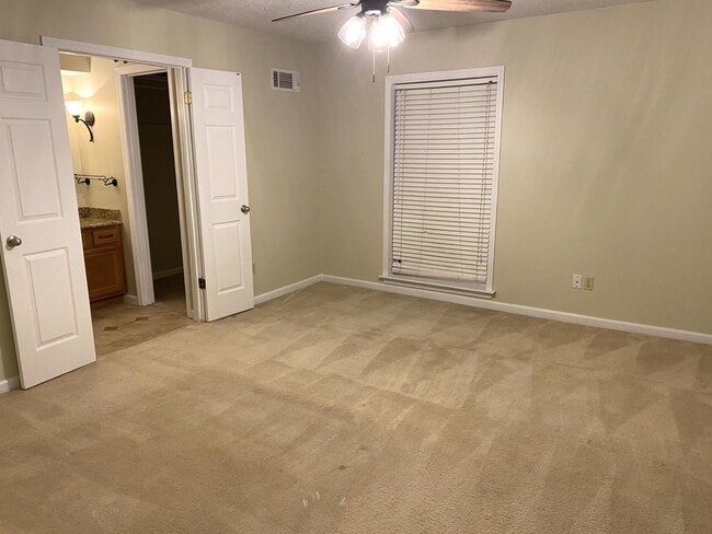 Photo - 7918 Farmingdale Rd