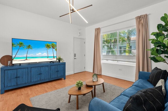 Photo - 1335 Lincoln Rd Unidad SI ID1540545P