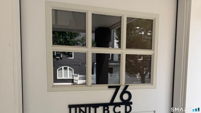 Building Photo - 74-76 Lawrence St Unit C