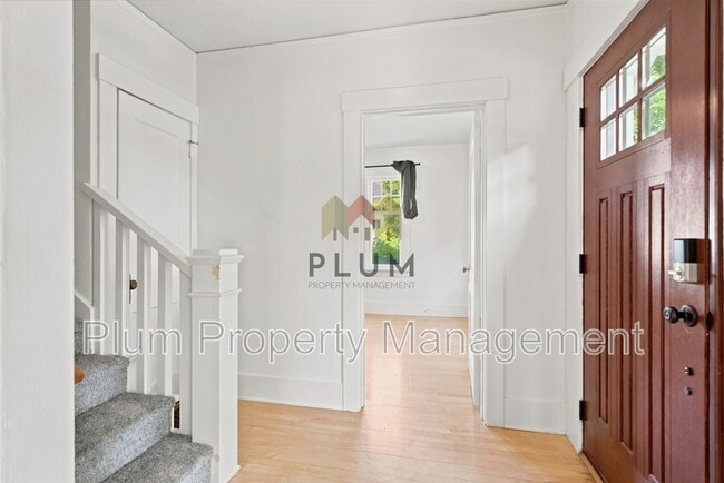 Photo - 541 E Beckwith Ave