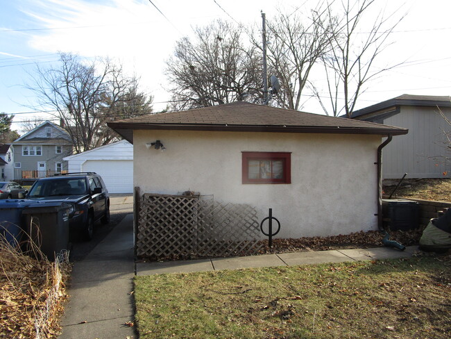 detached garage - 3441 23rd Ave S Apartments Unit Second floor