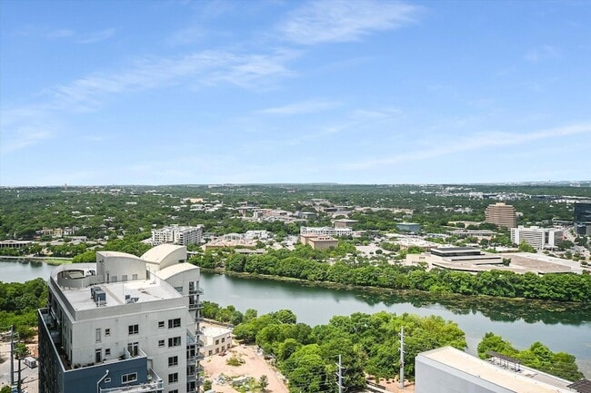 Photo - 610 Davis St Unit 2705