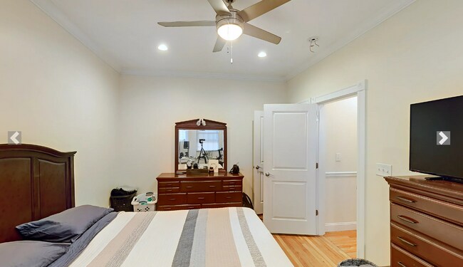 Photo - 14 Glenville Ave Unit 4