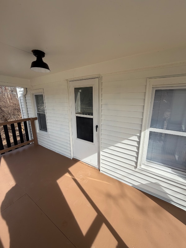 Photo - 625 N Main St