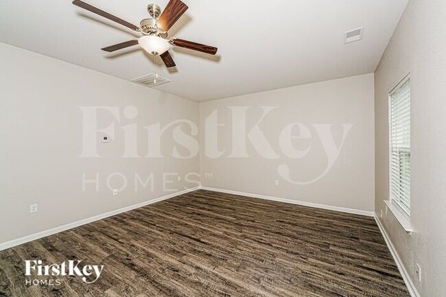 Photo - 6986 Rebecca Ln