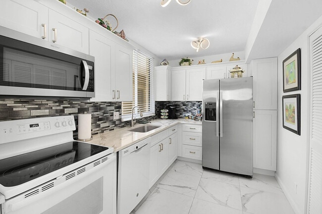 Photo - 3412 NE Causeway Blvd Unidad 103