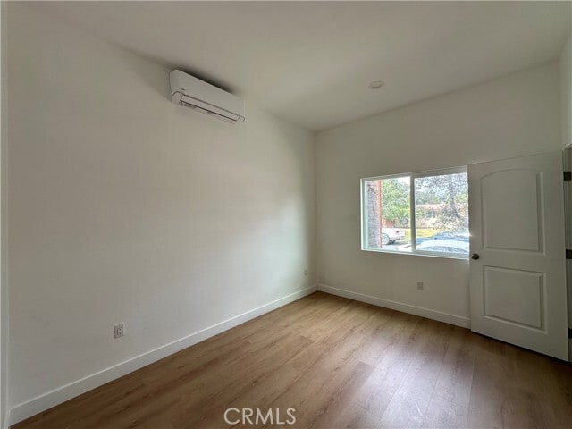 Photo - 1231 Oak St