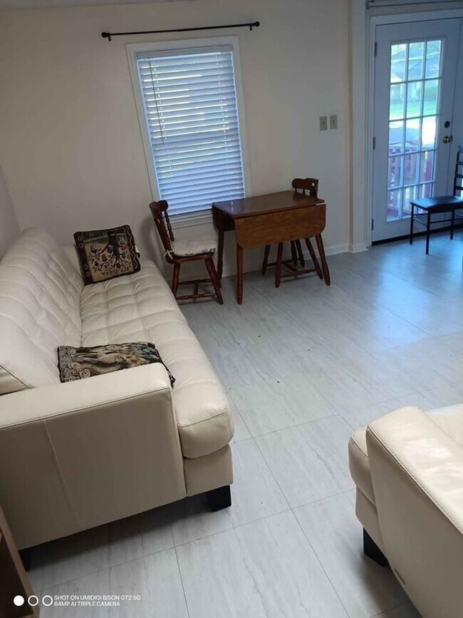 Photo - Charming 1BR House in Charleston
