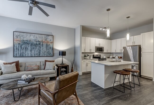 Photo - 1400 Chestnut