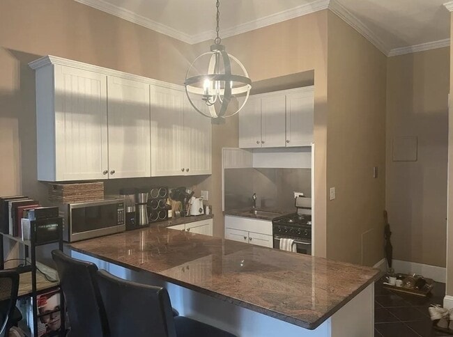Building Photo - 400 Marlborough St Unit 7 Rental