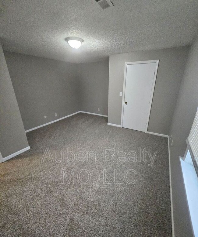 Photo - 11757 Wood Oak Ave Unit 5