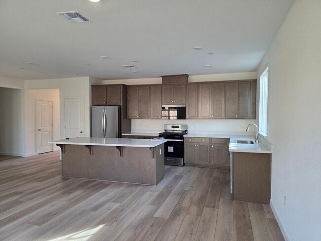 Photo - 2142 Hunter Crk Dr