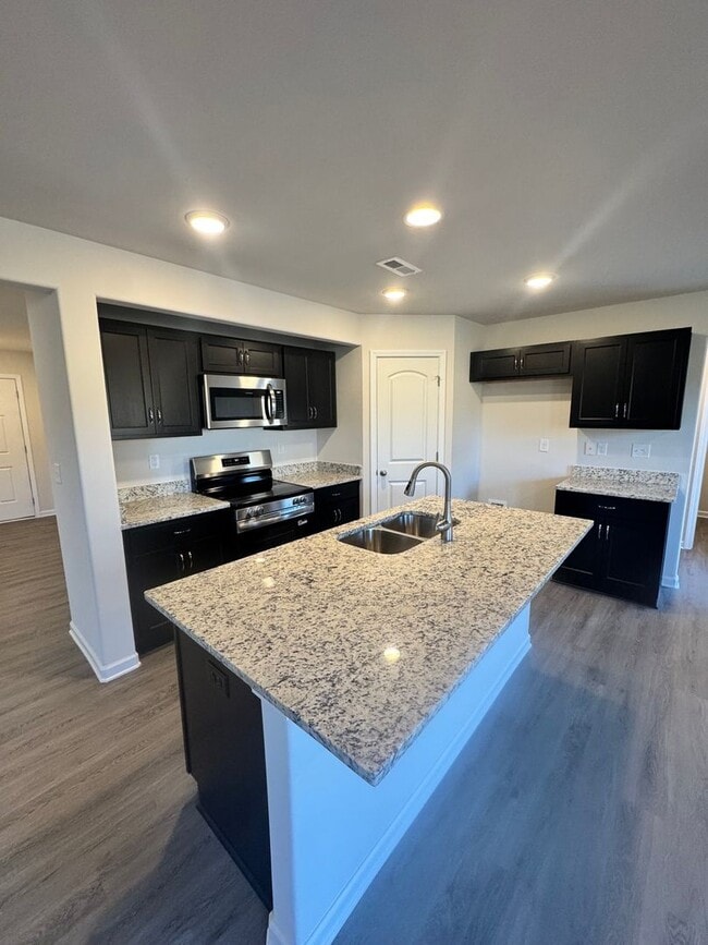 Photo - 914 W Sumter St