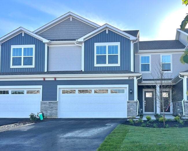 Building Photo - 612 Cassia Ct