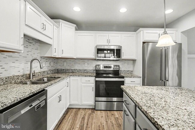 Photo - 8110 Kelly Dr