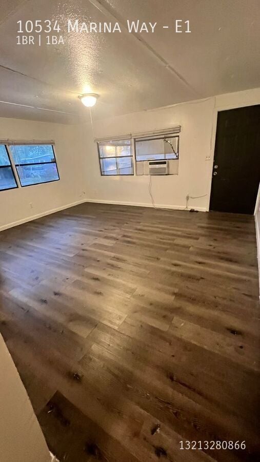 Building Photo - 10534 Marina Way Unit E1