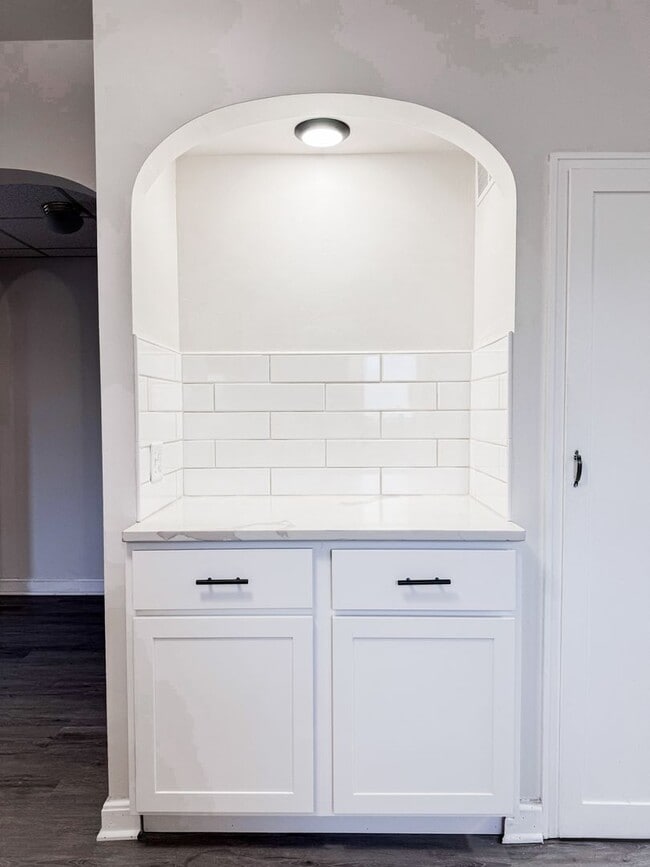 Photo - 1220-1228 Williamson St Unit 1220 Williamson St