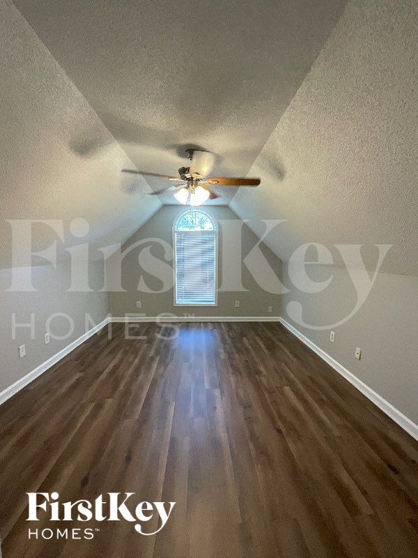 10306 Commons Crossing