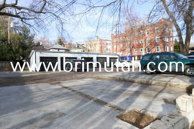 1261-1267 Alameda Avenue - 1263