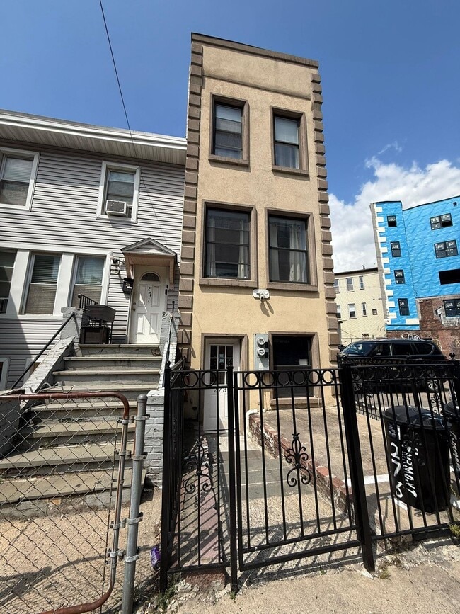 Photo - 273 Fairmount Ave Condo Unit 2