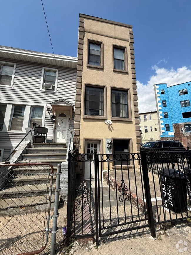 Building Photo - 273 Fairmount Ave Unit 2 Rental