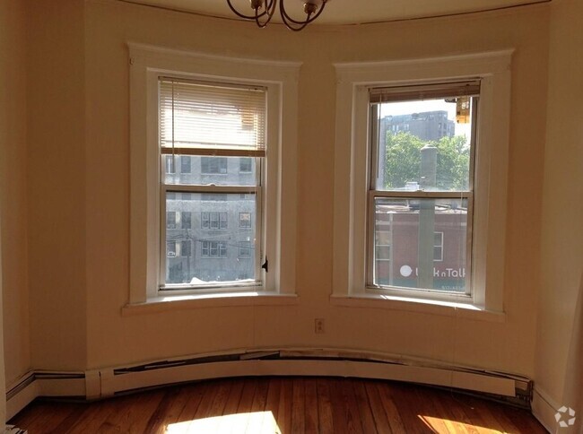 Building Photo - 20 S Huntington Ave Rental
