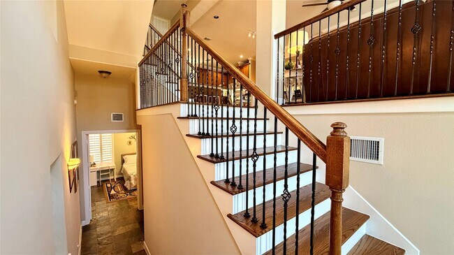 Photo - 1013 Gross St