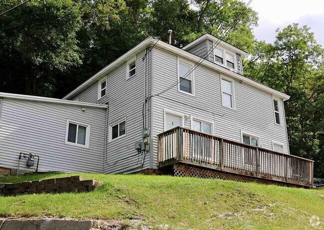 Building Photo - 103 Locust St Unit 1 Rental