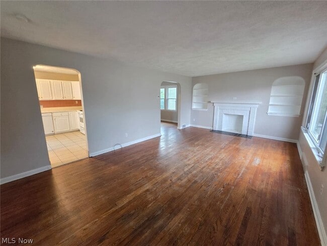 Photo - 4021 Bushnell Rd