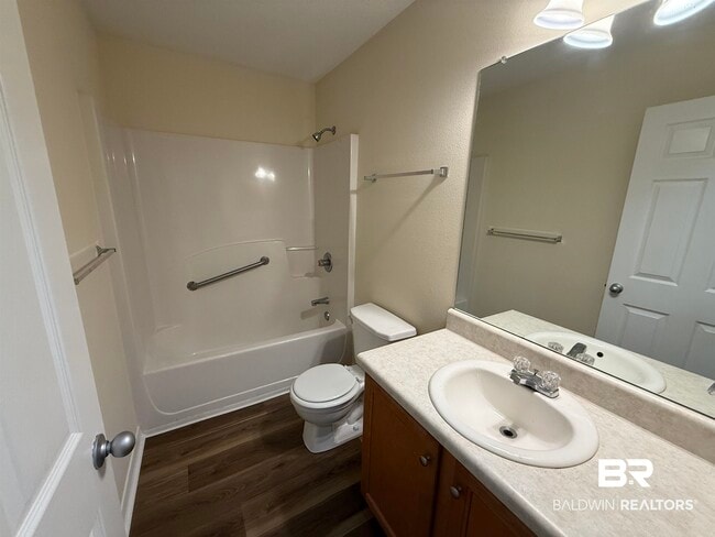 Photo - 104 Kemper Ln