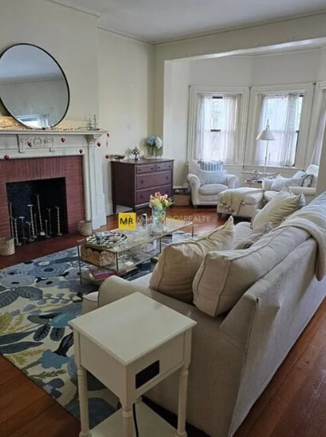 Photo - 905 Beacon St Condo Unit Top Flr