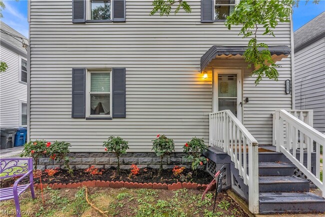 Photo - 2115 Dowd Ave Unit 2/DN Rear