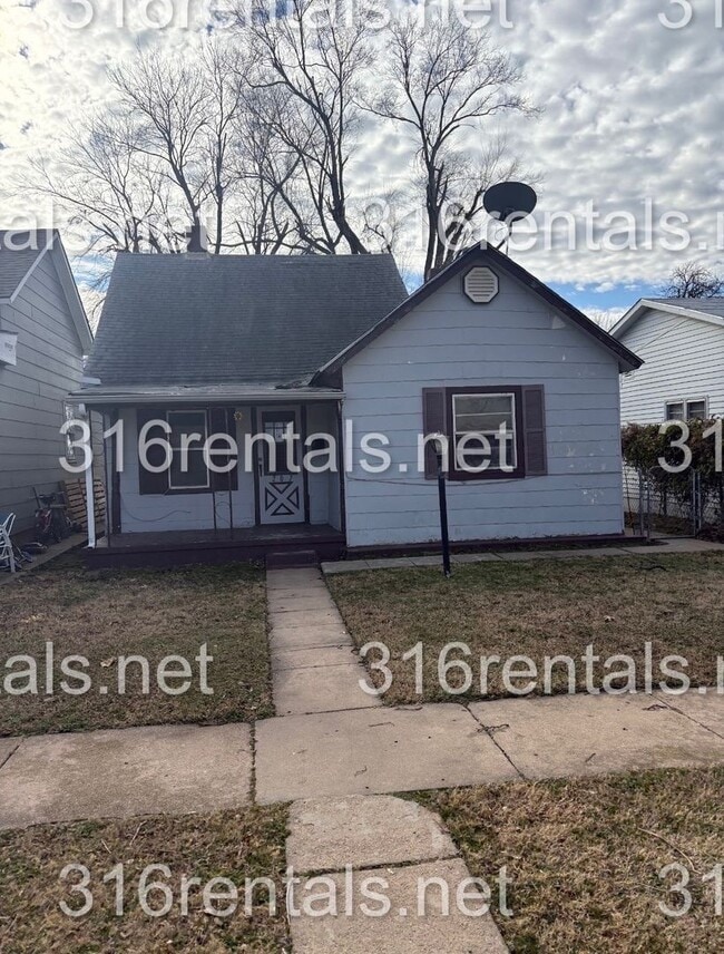 Building Photo - $875 - 2 bed 1 bath - Single Family Home