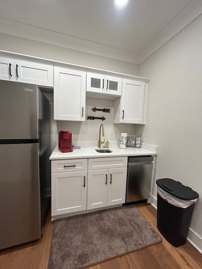 Photo - Southgate Unit 618 Southgate Ave., B