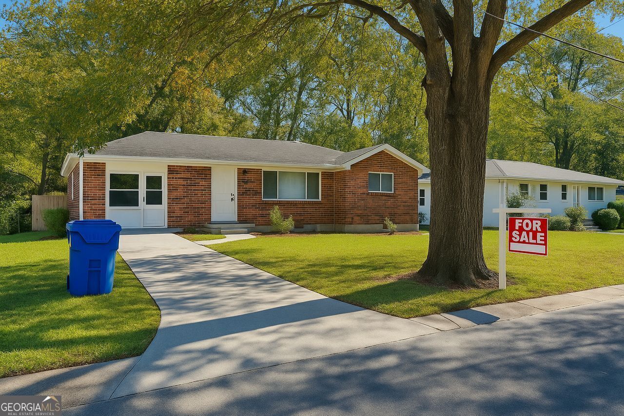 Photo - 2043 Claude St NW