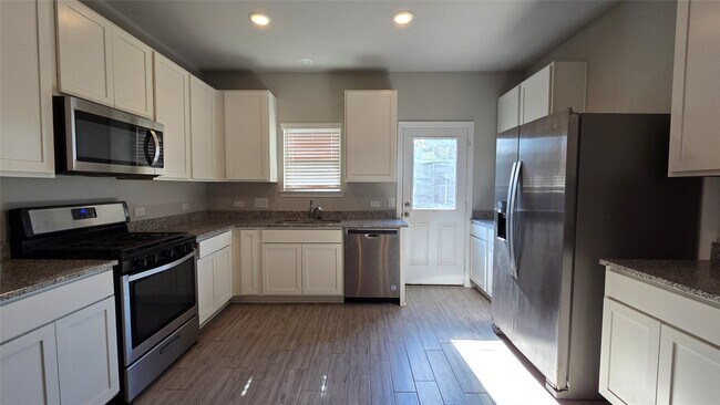 Photo - 914 Redinger Ridge Dr