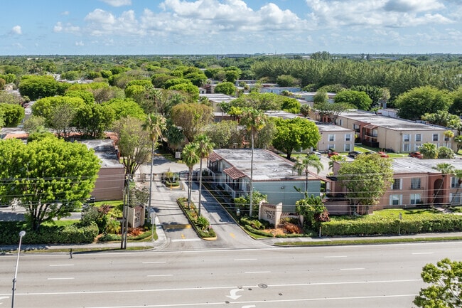 10748-10804 N Kendall Dr. - Spanish Trace Condominiums