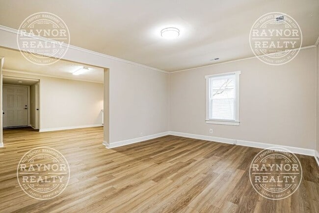 Photo - 515 Dale St SW