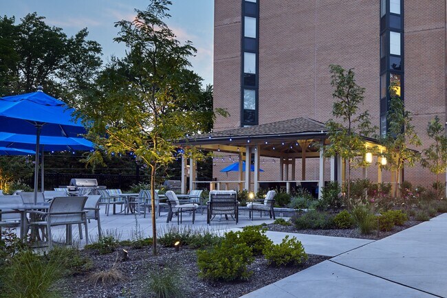 Photo - Hill House at Chestnut Hill