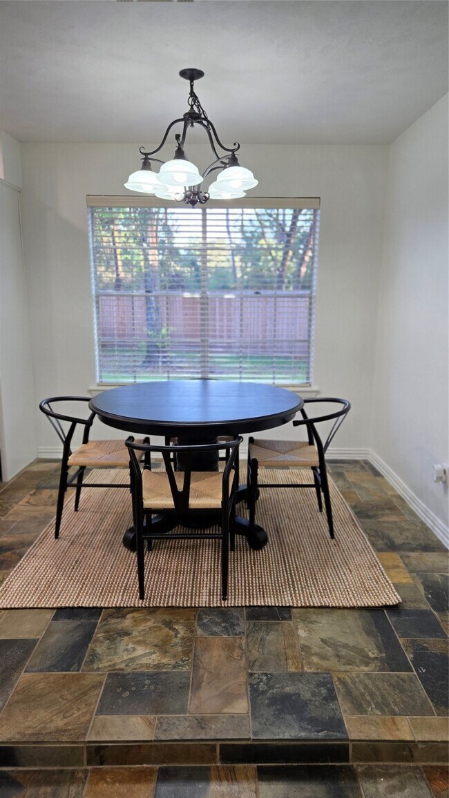 Photo - 2012 E Lacey Oak Cir