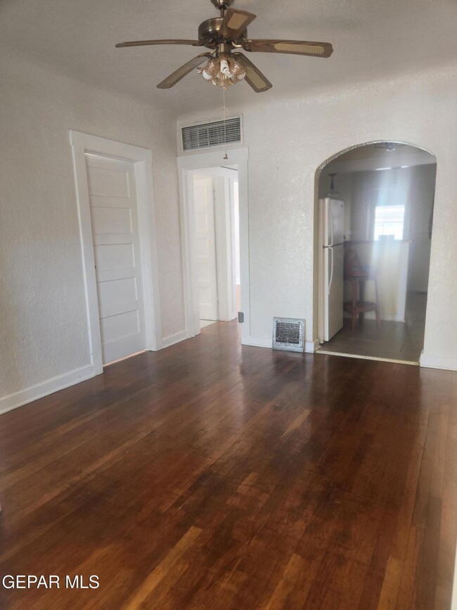 Photo - 4002 Hueco Ave