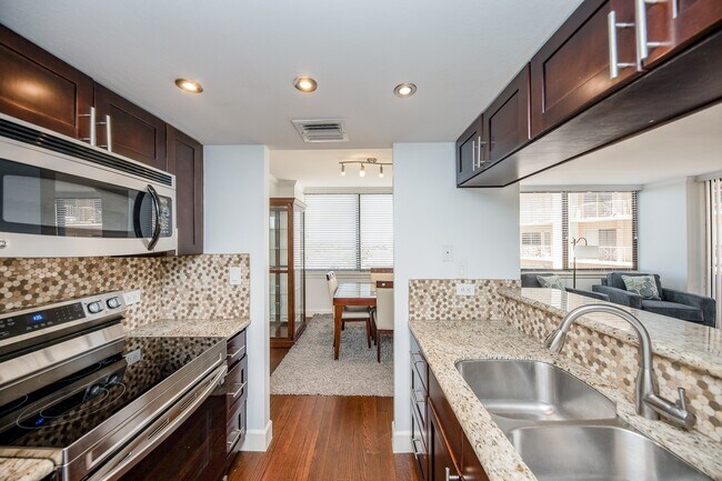 Photo - 3525 Sage Rd Unit 710