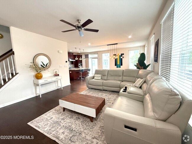 Building Photo - 2 Wisteria Ct Rental