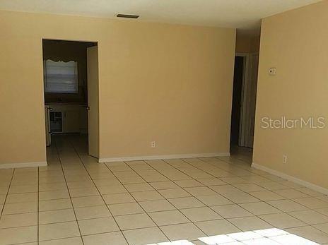 Photo - 2009 N Kelley Ave