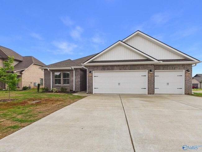 Building Photo - 17993 Longleaf Dr