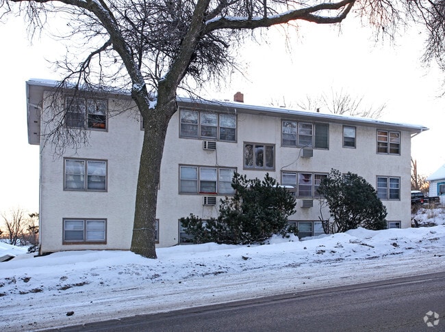 Building - Stryker Apartments