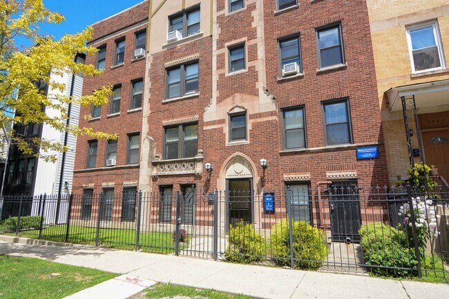 Photo - 2828 W Palmer St Apartments Unit G4