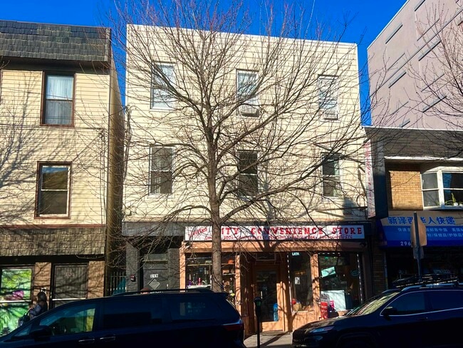 Building Photo - 298 Newark Ave Unit 2