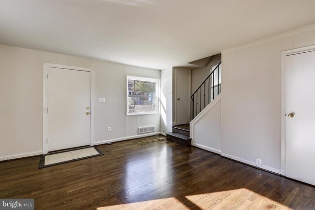 Photo - 2324 Riverview Terrace